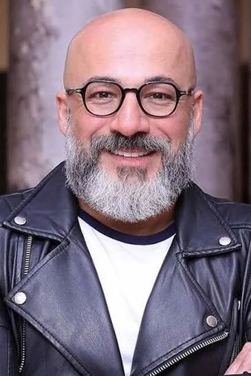 خنده زیبای امیر آقایی