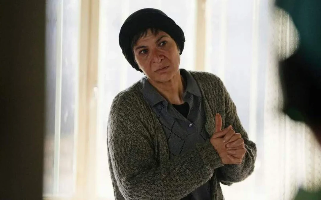 «مراقب» محسن قرایی در ونیز؛ شیر برنزی برای لاله مرزبان و جنجال «فیلمنامه جعلی» - تصویر ۵ - اخبار روز
