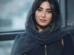 آناهیتا افشار؛ از کشف اتفاقی توسط عطاران تا حواشی تبلیغ «بیدار» - تصویر مقاله - حاشیه‌ها