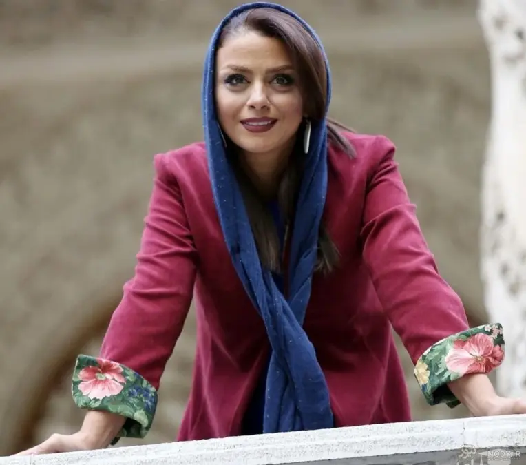 «در حاشیه» با شبنم فرشادجو و سیامک انصاری؛ ترکیب تازه‌ای از کمدی‌سازان قدیمی - تصویر ۴ - حاشیه‌ها