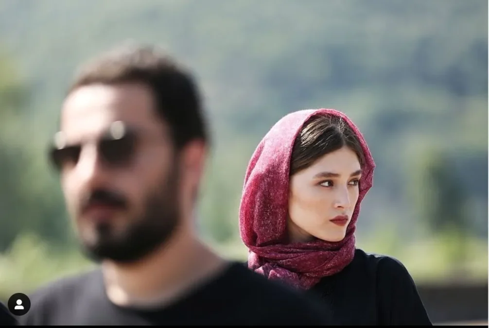 فرشته حسینی؛ از کار در کارگاه خیاطی تا ازدواج با نوید محمدزاده - تصویر ۶