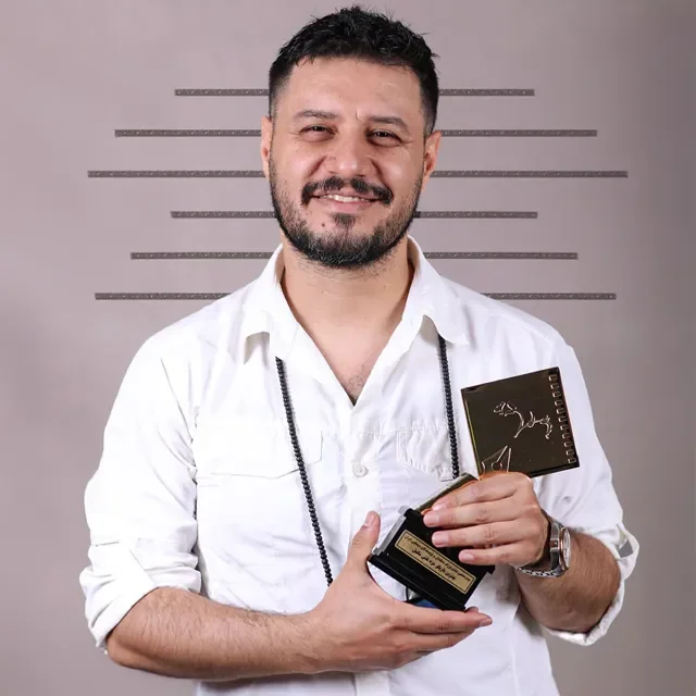 جواد عزتی (دستیار کاپیتان)
