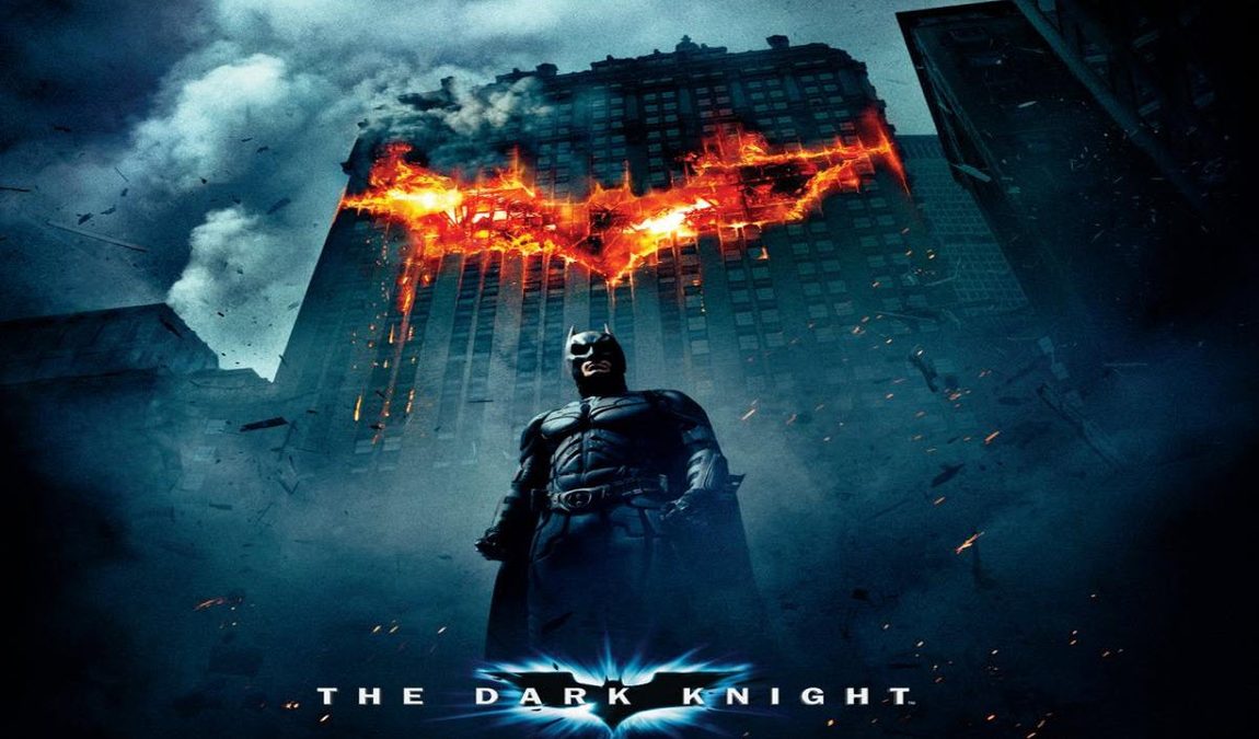 شوالیهٔ تاریکی (The Dark Knight) فیلمی ابرقهرمانی محصول ۲۰۰۸ به کارگردانی کریستوفر نولان است که فیلم‌نامه‌اش را او به همراه برادرش جاناتان به نگارش درآورده است. این فیلم که بر اساس ابرقهرمان دی‌سی کامیکس یعنی بتمن ساخته شده، دنبالهٔ بتمن آغاز می‌کند (۲۰۰۵) است و دومین فیلم در سه‌گانهٔ شوالیهٔ تاریکی به‌شمار می‌رود