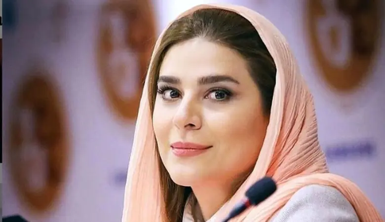 نمادین از سحر دولتشاهی بازیگر سینما و تلویزیون
