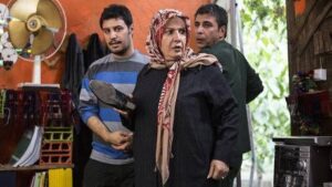 بازیگر دردسرهای عظیم: می‌رفتم دیسکو و خوش می‌گذراندم ولی قرآن هم می خوانم! | رفاه در ایران از کانادا هم بهتر است |‌ ببینید