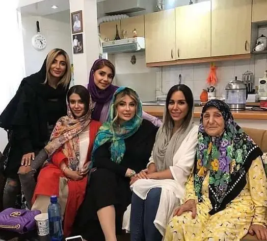 خاله قزی