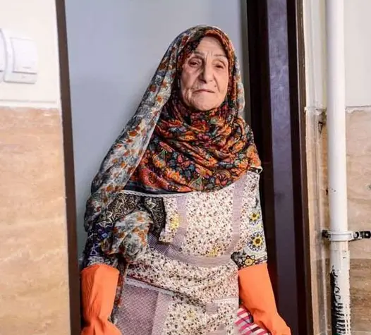 خاله قزی