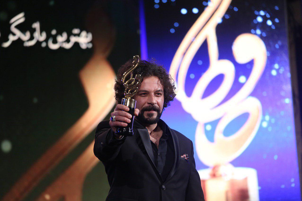حسام منظور: بازیگری که «حاشیه» ندارد + موضع‌گیری درباره تئاتر و سلبریتی - تصویر ۴