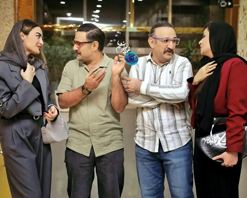 عکس هدایت هاشمی و علی هاشمی در کنار همسرانشان - تصویر ۲ - حاشیه‌ها