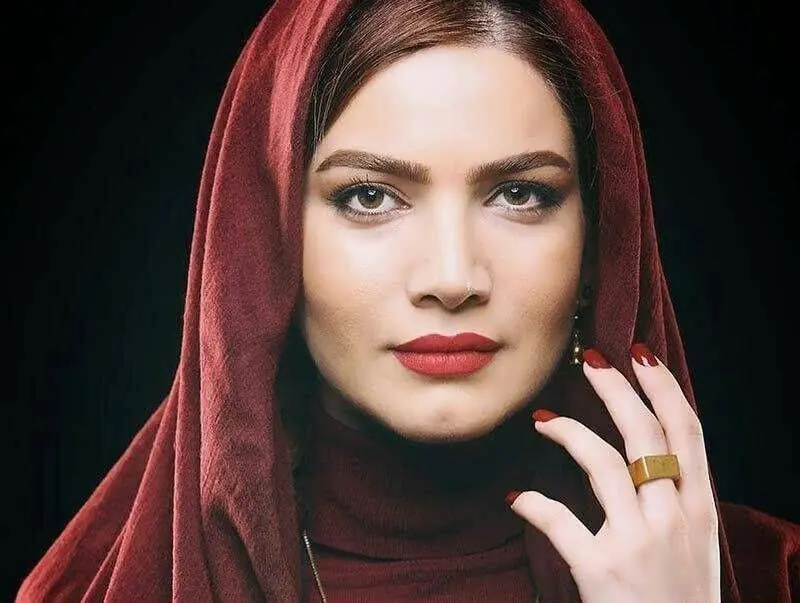 متین ستوده؛ از لیسانسه‌ها تا ازدواج و حواشی - تصویر ۴