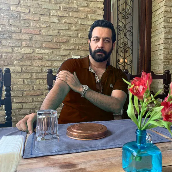 بازیگران «خواب و بیدار» ۲۴ سال بعد؛ از ناتاشای نونهالی تا عبدالله پلنگ - تصویر ۸ - وب‌گردی