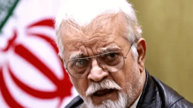 مهدی فخیم‌زاده بازیگر و کارگردان سینما در حال گفت‌وگو